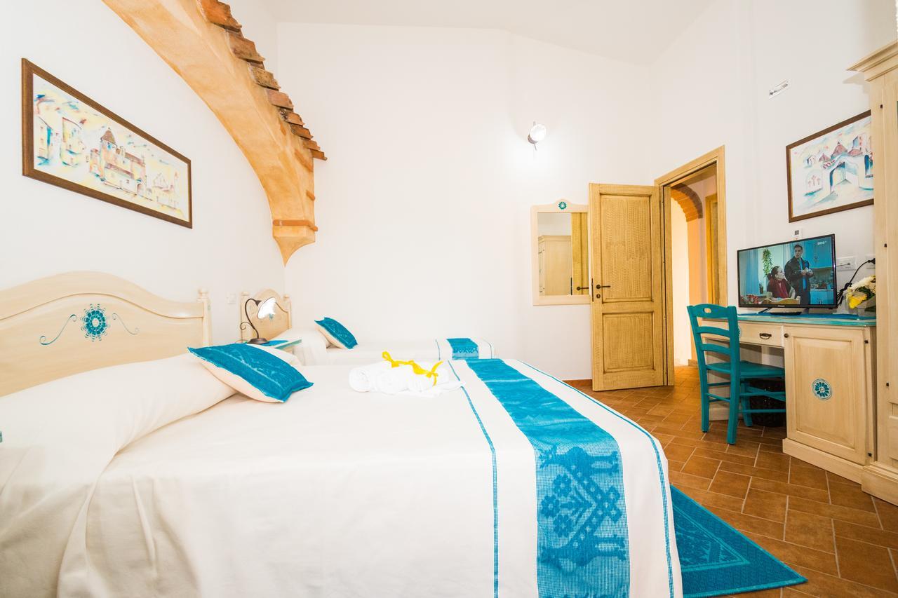 Micali Hotel Orosei Kültér fotó